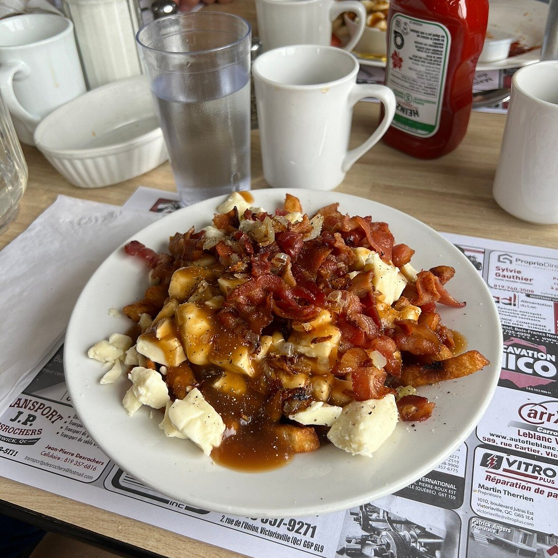 Restaurant Chez Lucky Saint-Albert — meilleure poutine Centre-du-Québec